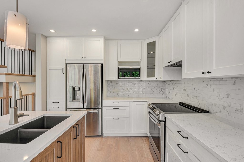 









44


Ch. Davidson

,
Chelsea,




QC
J9B2H1

