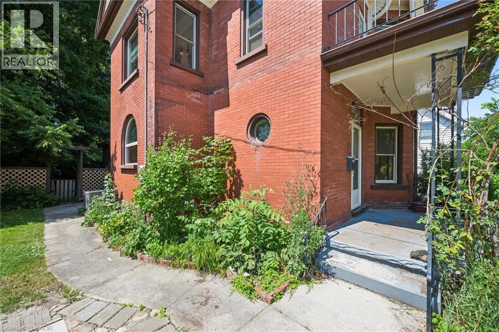 












5 WEST Street

,
Milverton,




Ontario
N0K1M0

