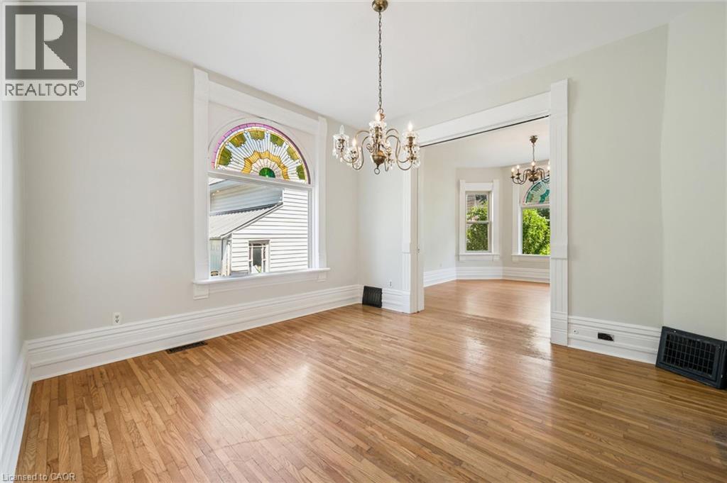 












5 WEST Street

,
Milverton,




Ontario
N0K1M0


