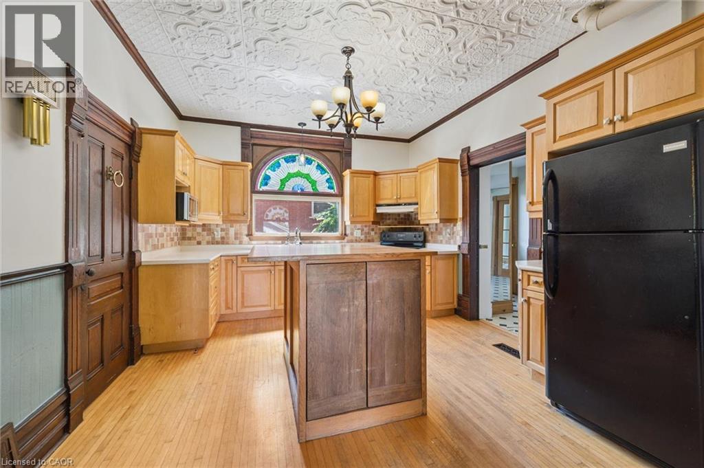 












5 WEST Street

,
Milverton,




Ontario
N0K1M0

