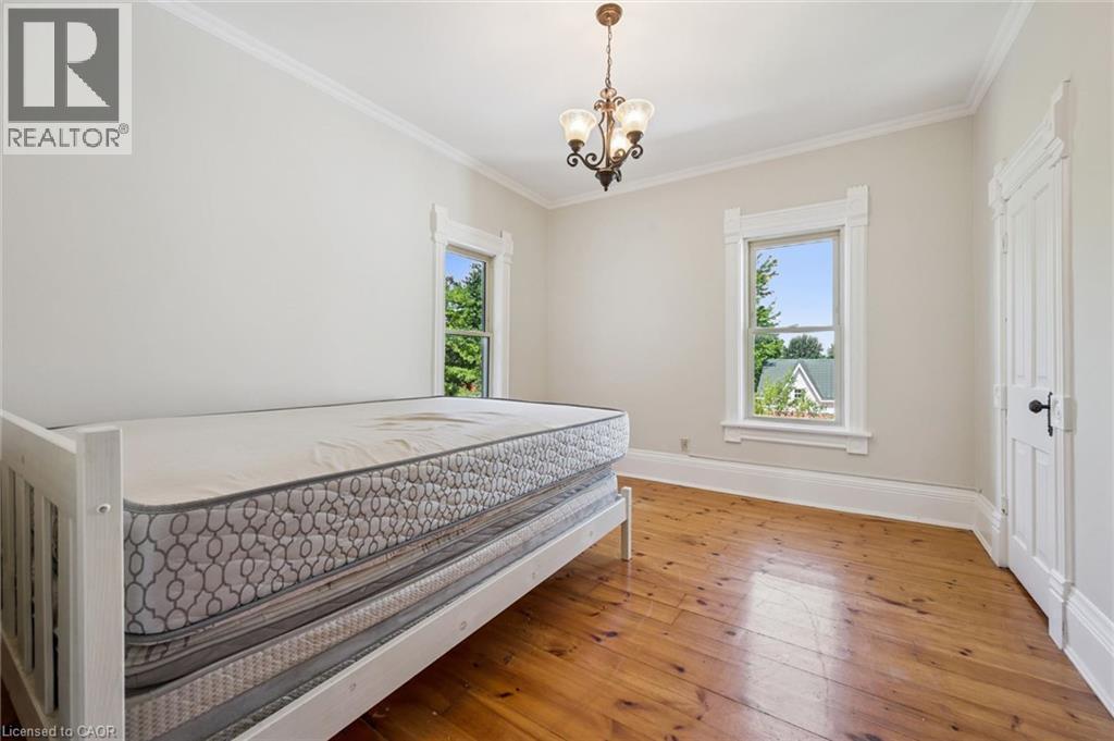 












5 WEST Street

,
Milverton,




Ontario
N0K1M0

