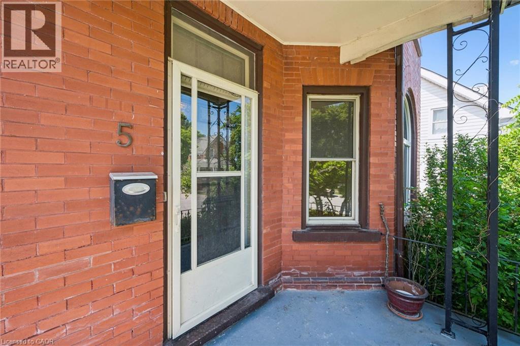 












5 WEST Street

,
Milverton,




Ontario
N0K1M0

