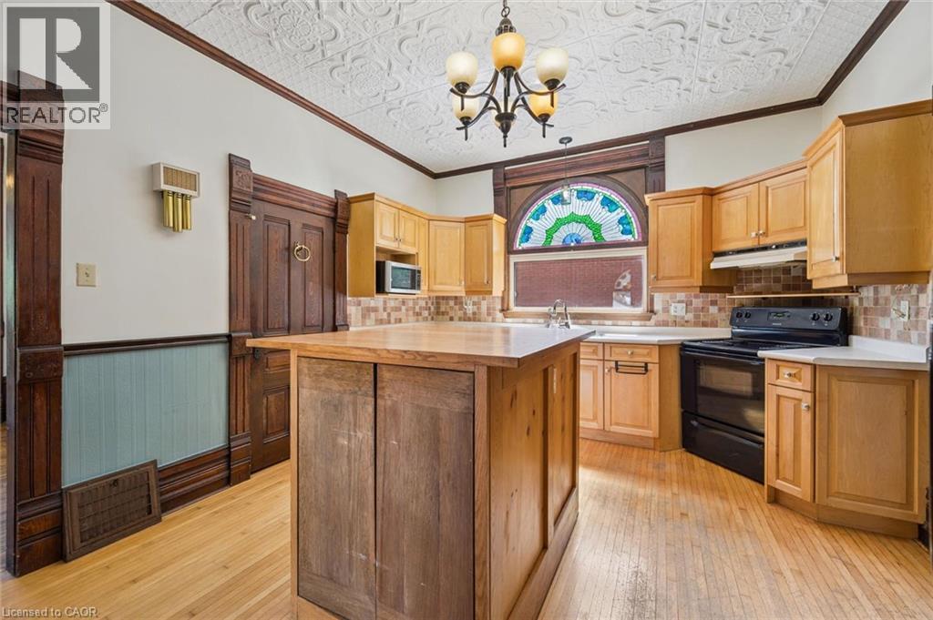 












5 WEST Street

,
Milverton,




Ontario
N0K1M0

