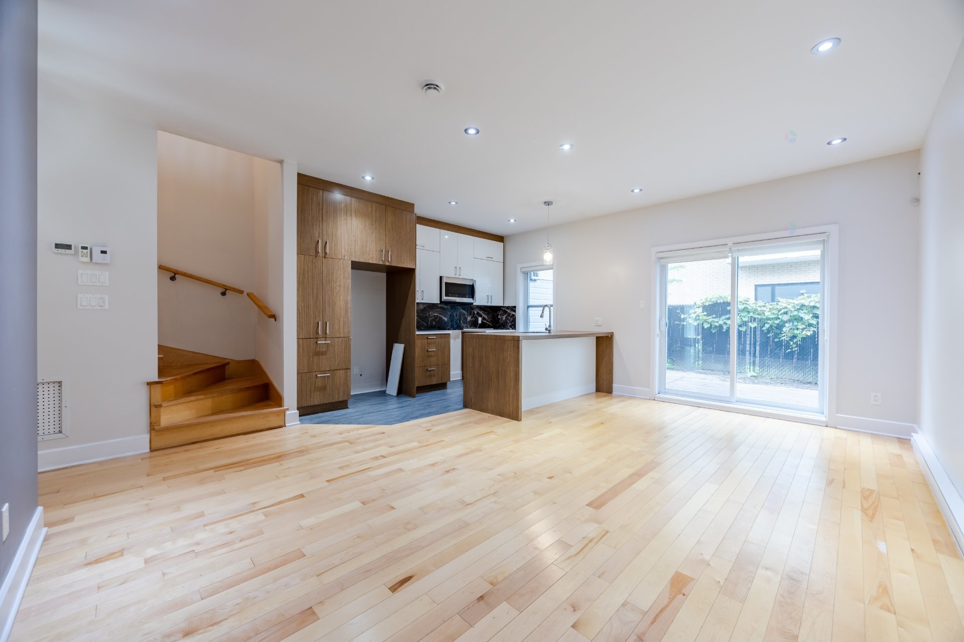 









18261


Rue de Chenonceau

,
Mirabel,




QC
J7J0S3

