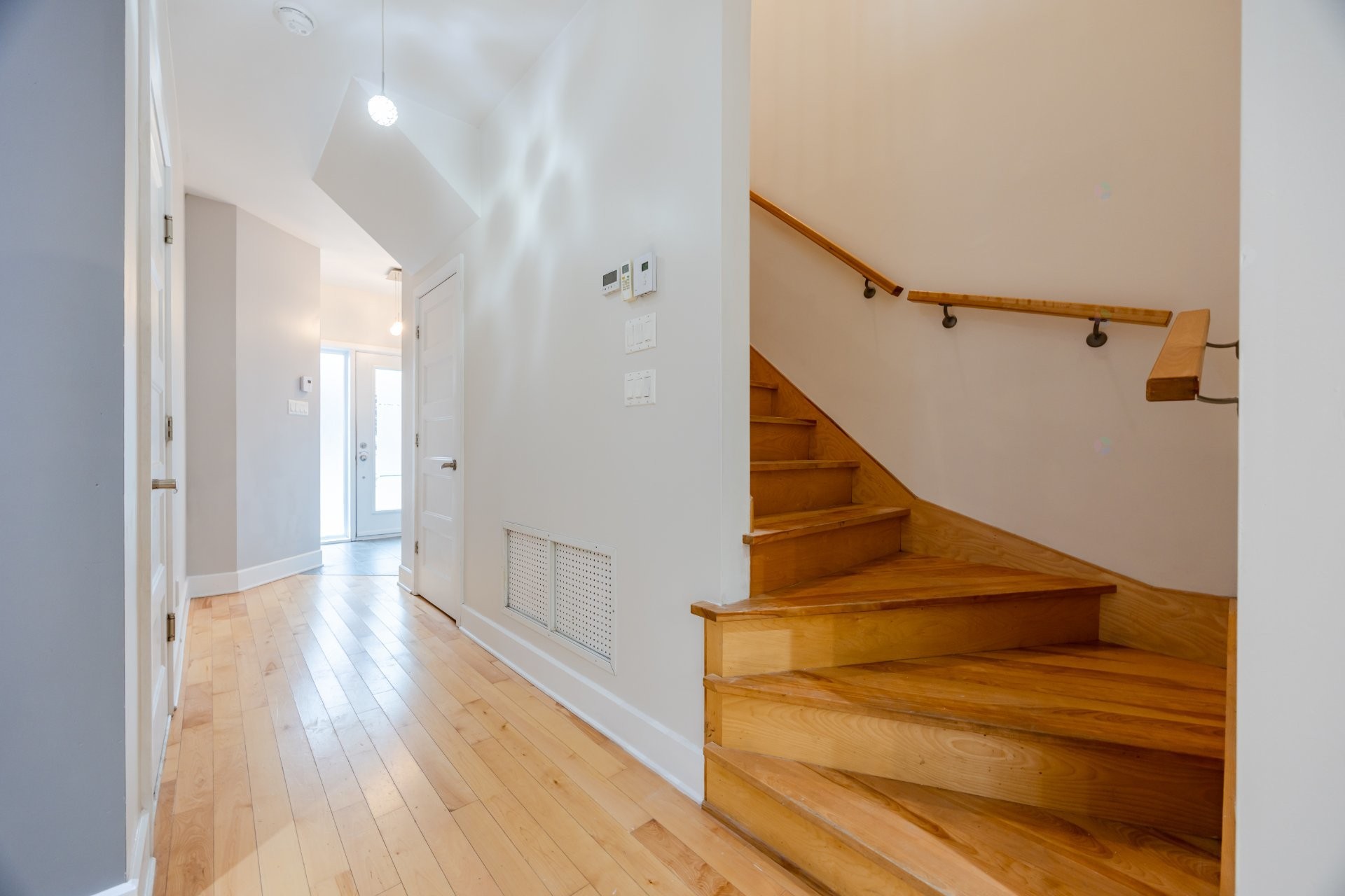 









18261


Rue de Chenonceau

,
Mirabel,




QC
J7J0S3

