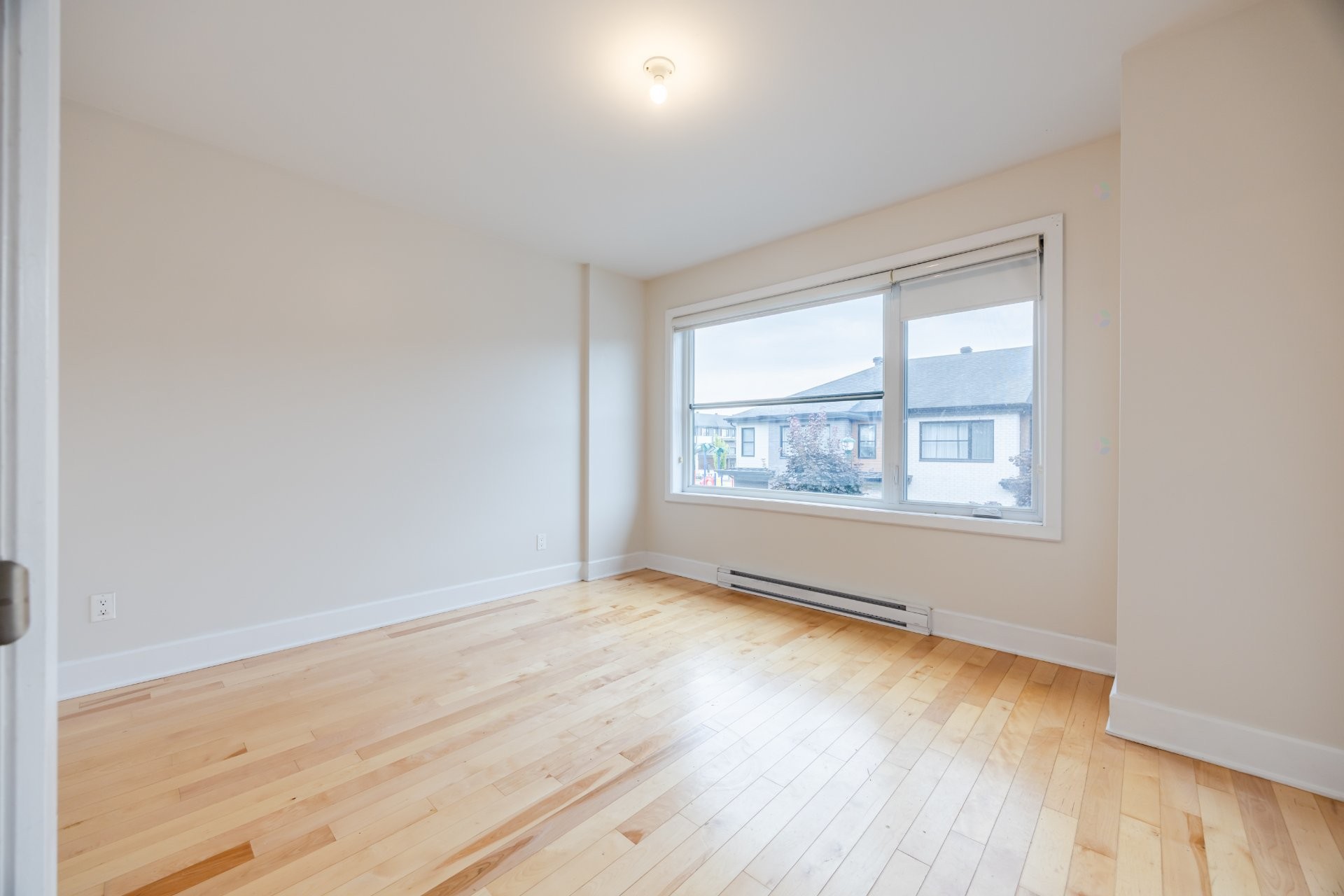 









18261


Rue de Chenonceau

,
Mirabel,




QC
J7J0S3

