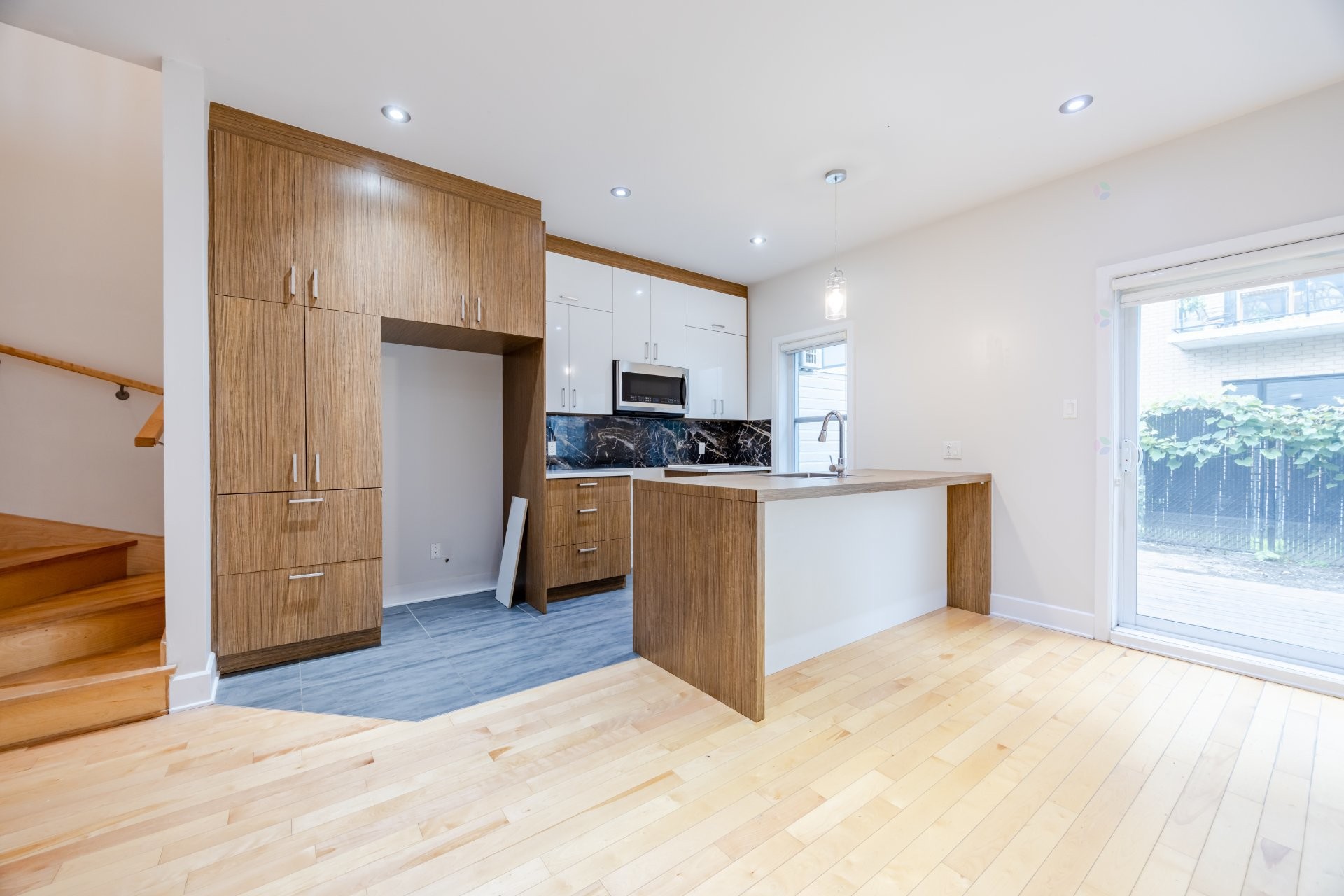 









18261


Rue de Chenonceau

,
Mirabel,




QC
J7J0S3

