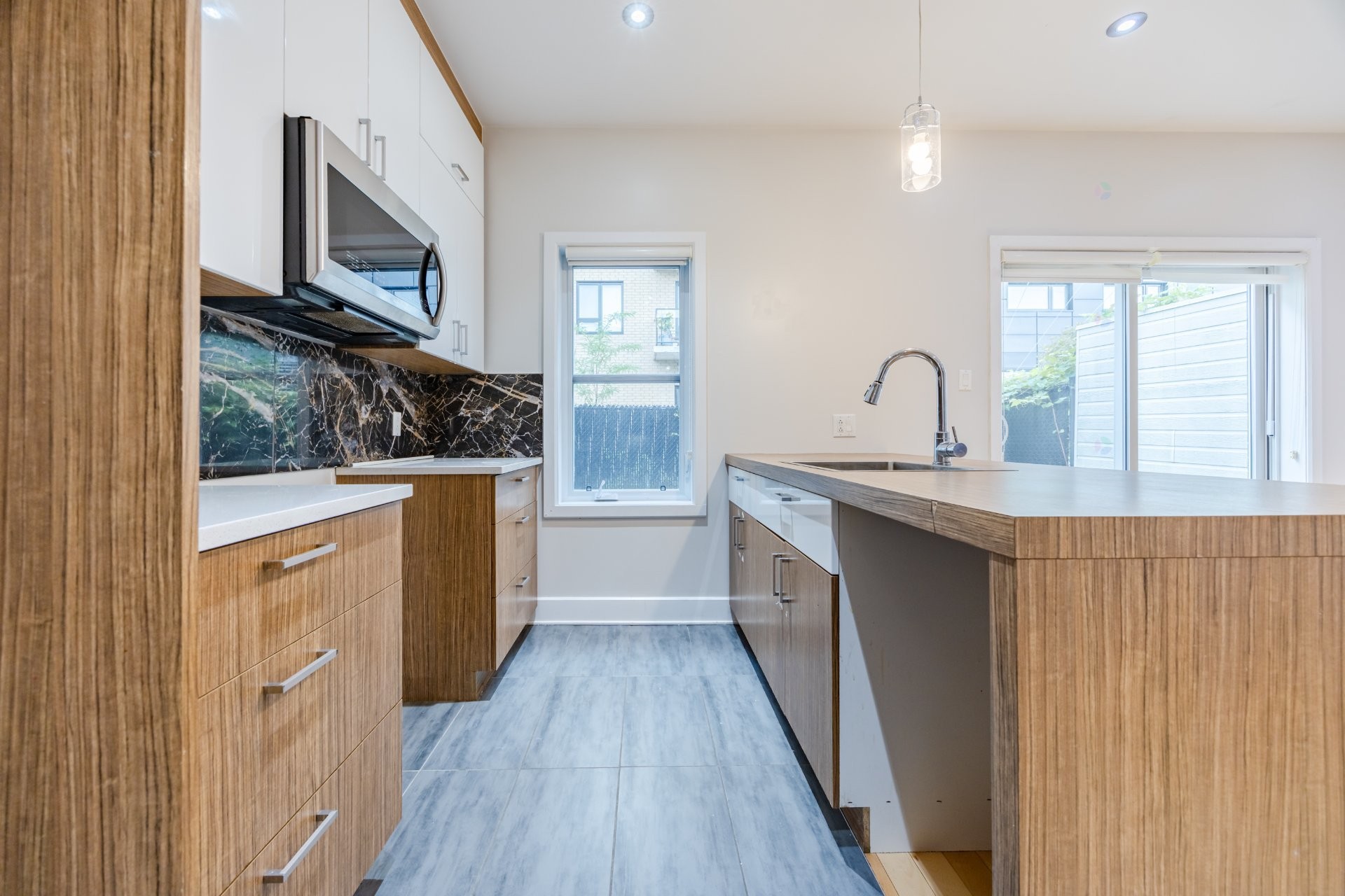 









18261


Rue de Chenonceau

,
Mirabel,




QC
J7J0S3

