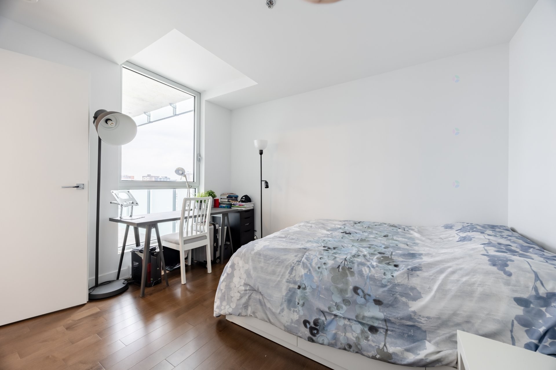 









1211


Rue Drummond

, 2405,
Montréal (Ville-Marie),




QC
H3G0B6

