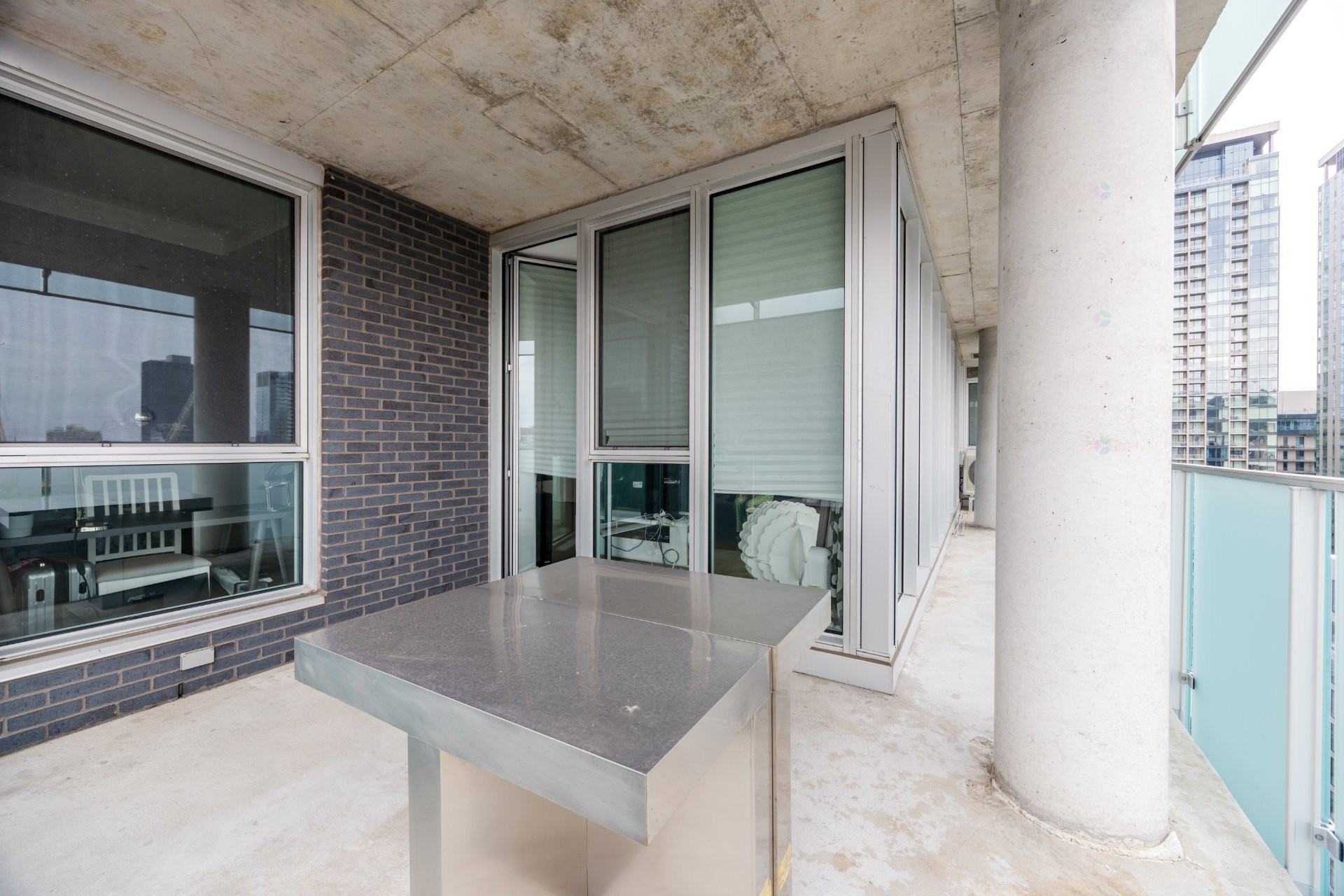 









1211


Rue Drummond

, 2405,
Montréal (Ville-Marie),




QC
H3G0B6

