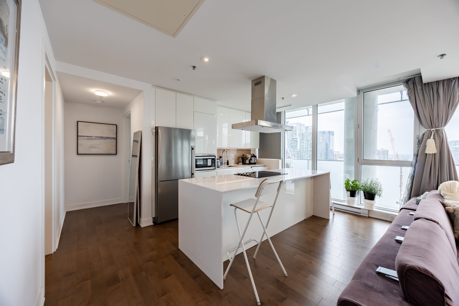 









1211


Rue Drummond

, 2405,
Montréal (Ville-Marie),




QC
H3G0B6

