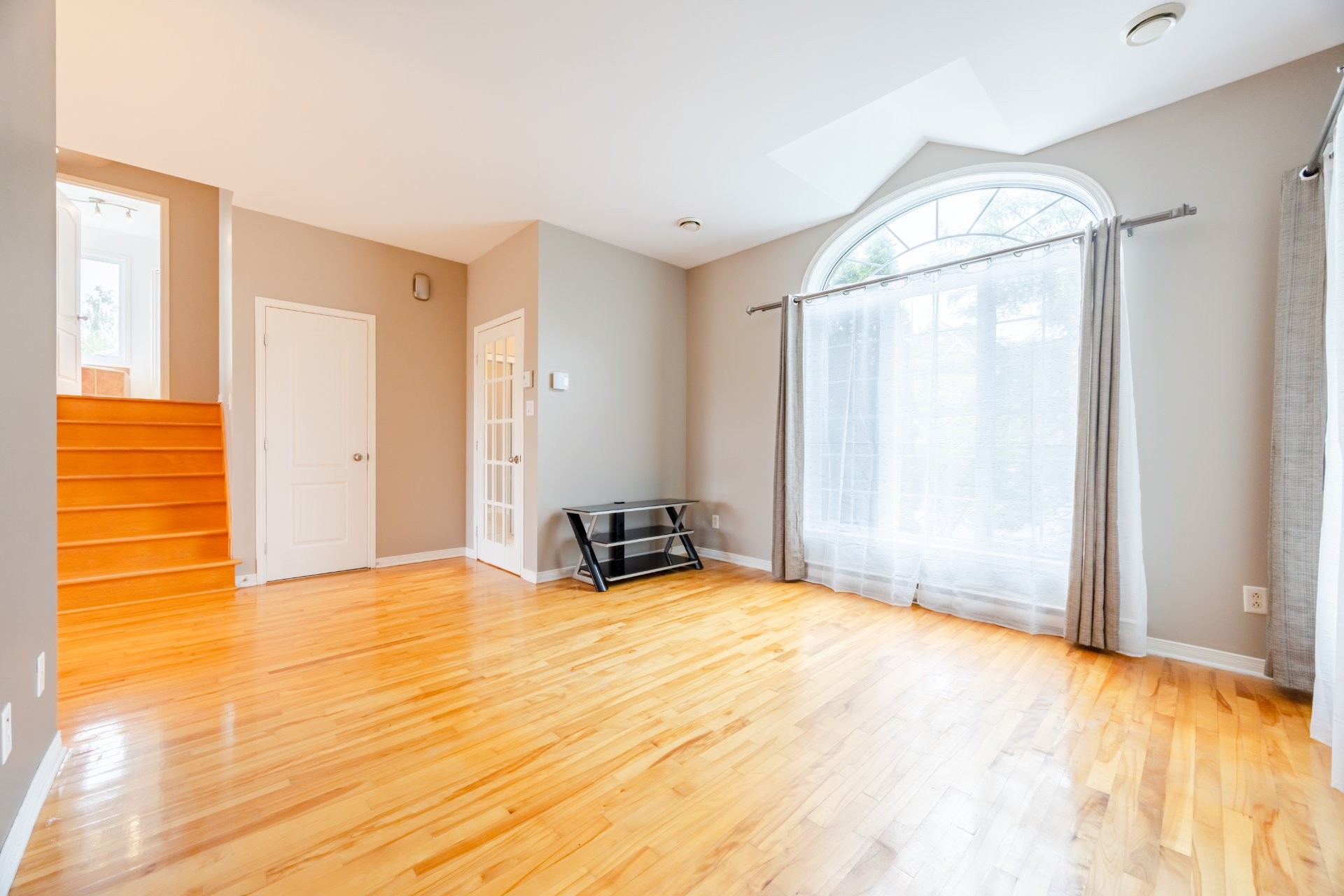 









55


Rue Picasso

,
La Prairie,




QC
J5R6M9

