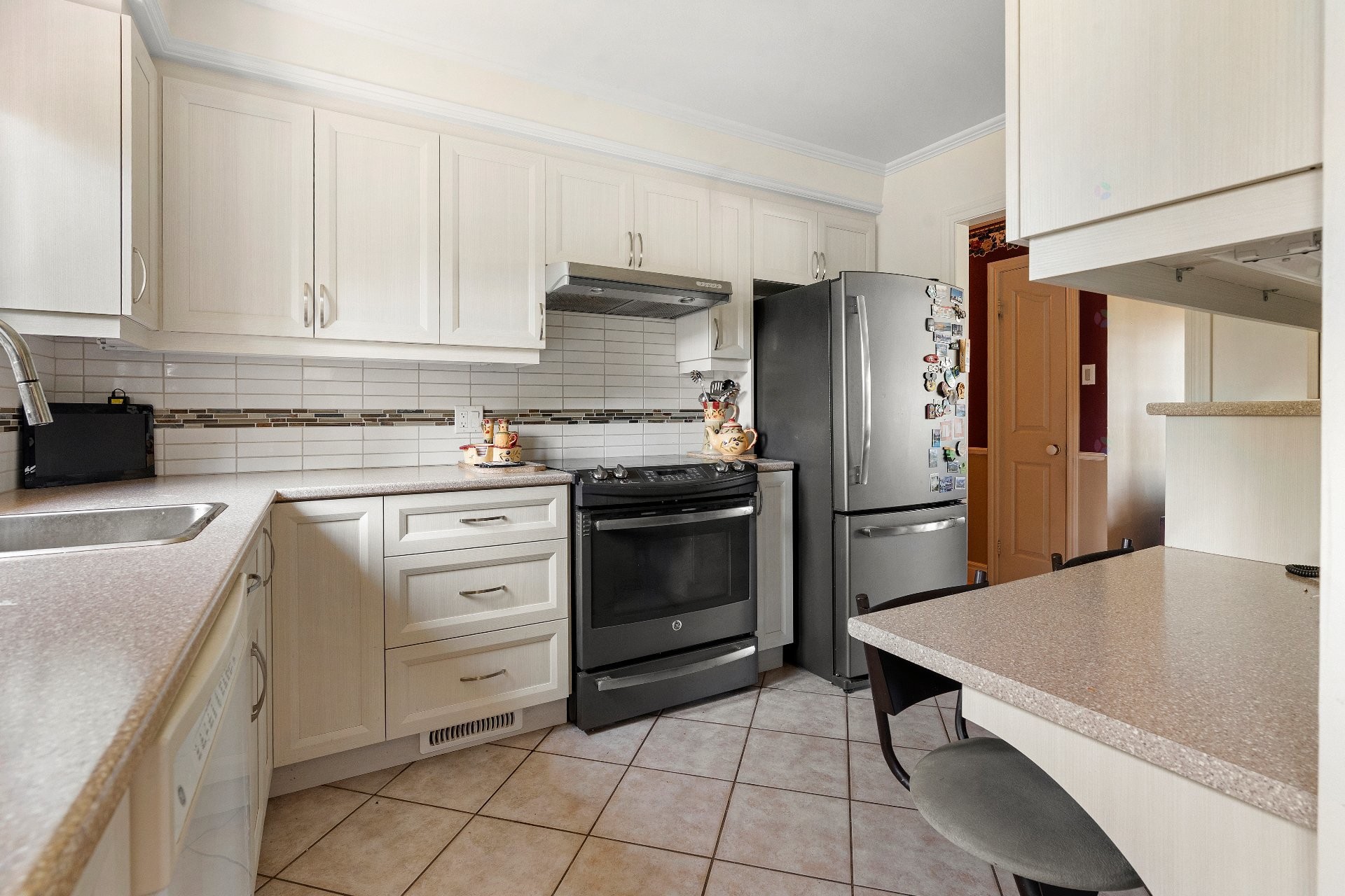









455


Rue St-Luc

,
Sainte-Marie,




QC
G6E2S9

