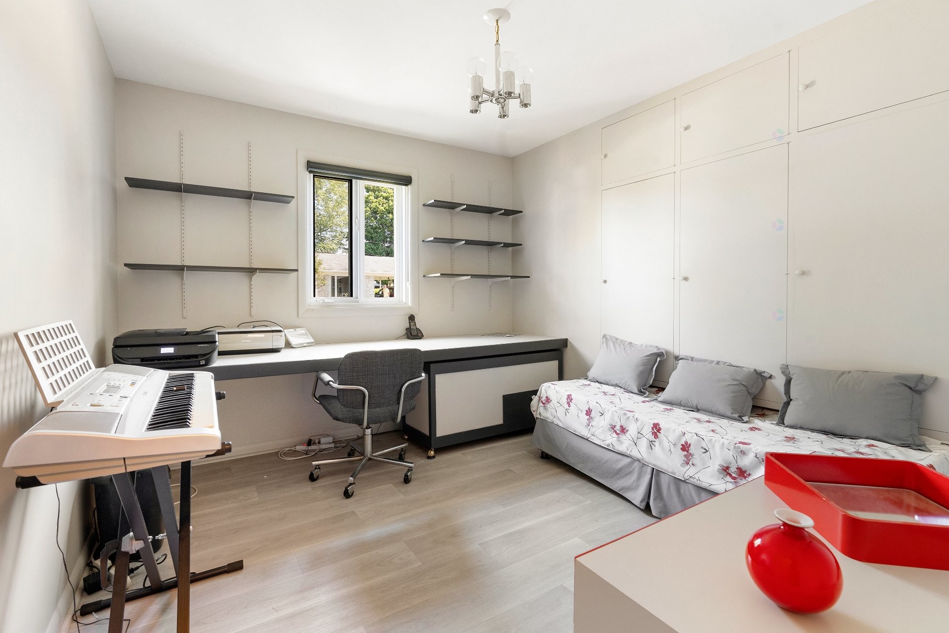 









455


Rue St-Luc

,
Sainte-Marie,




QC
G6E2S9

