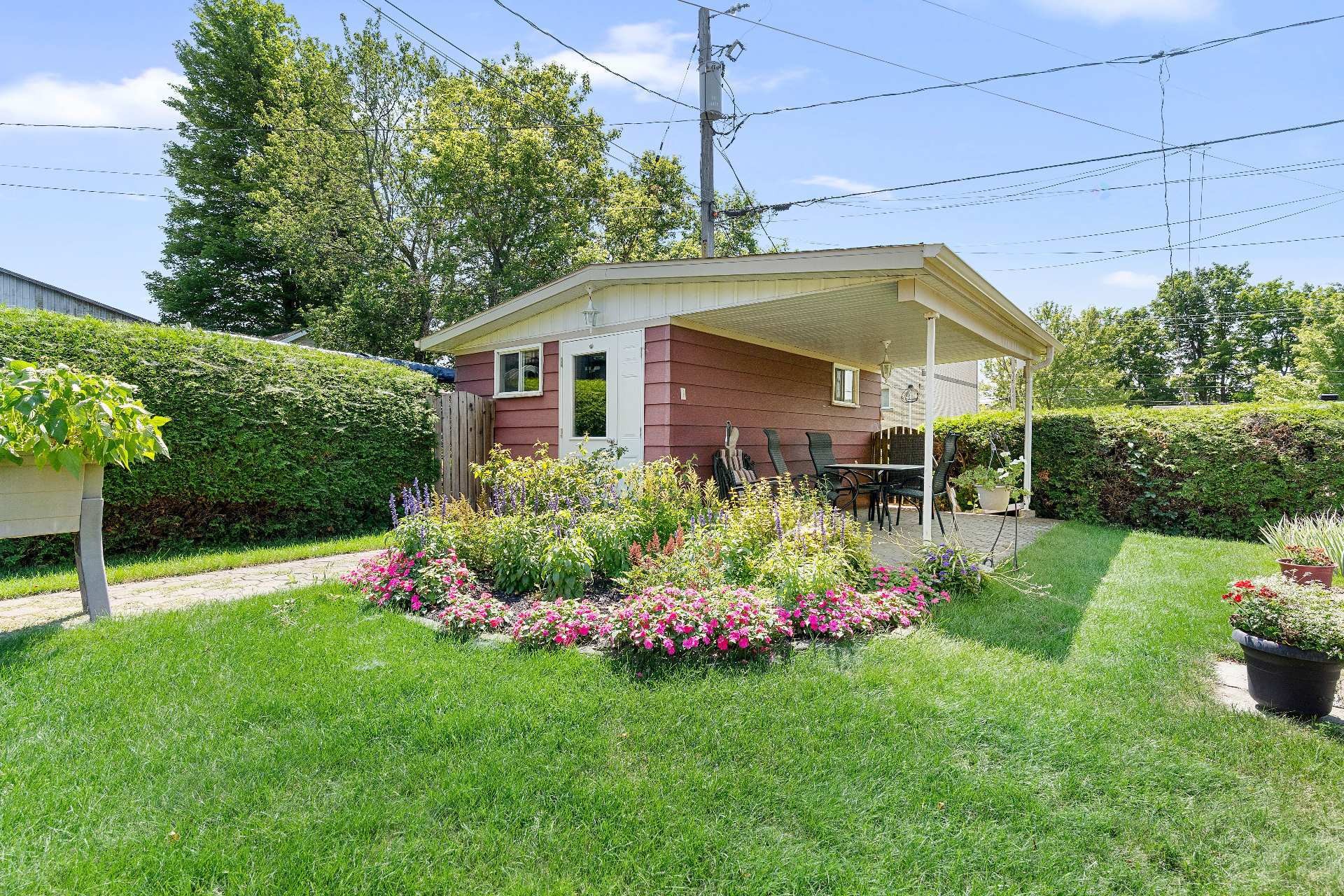 









455


Rue St-Luc

,
Sainte-Marie,




QC
G6E2S9

