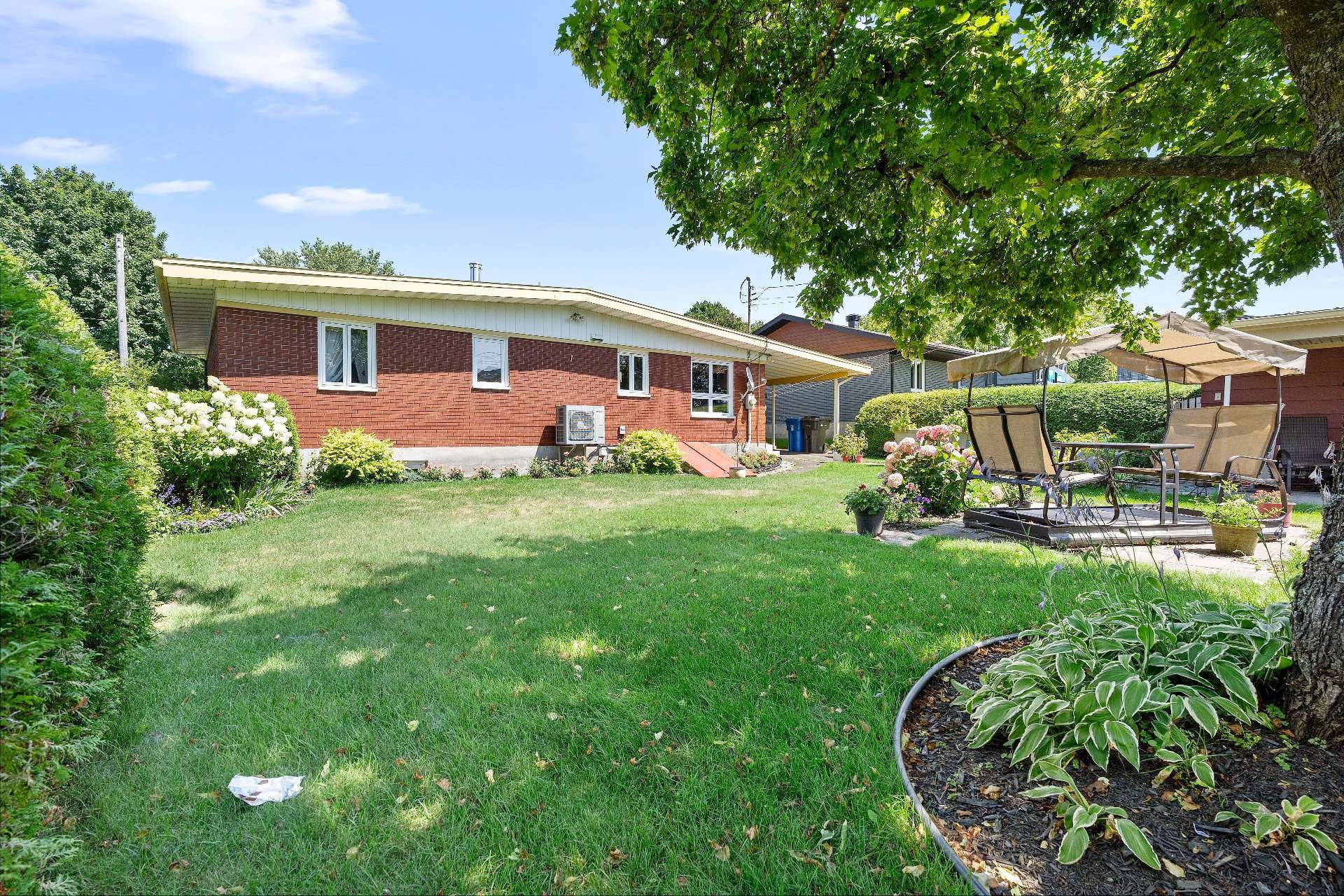 









455


Rue St-Luc

,
Sainte-Marie,




QC
G6E2S9

