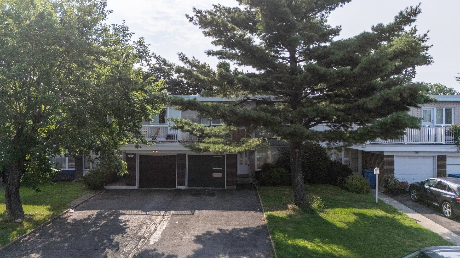 









208


Rue Roy

,
Longueuil (Le Vieux-Longueuil),




QC
J4R2J1

