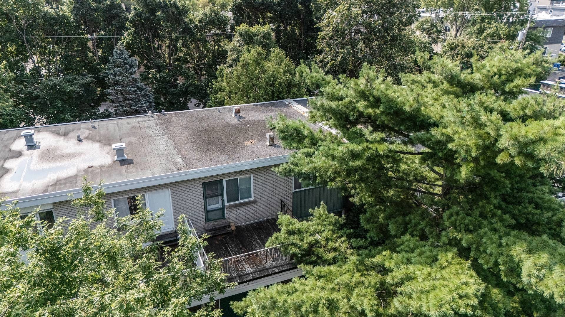 









208


Rue Roy

,
Longueuil (Le Vieux-Longueuil),




QC
J4R2J1


