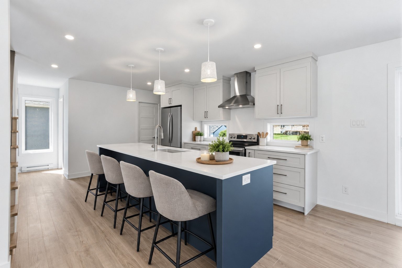 









6


20e Avenue

,
Beauharnois,




QC
J6N0E7


