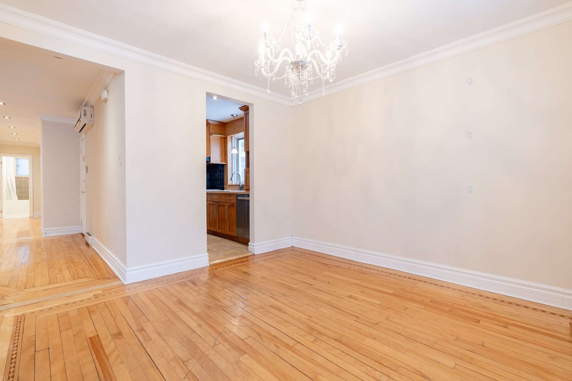 









181


Rue Dufferin

,
Hampstead,




QC
H3X2Y2

