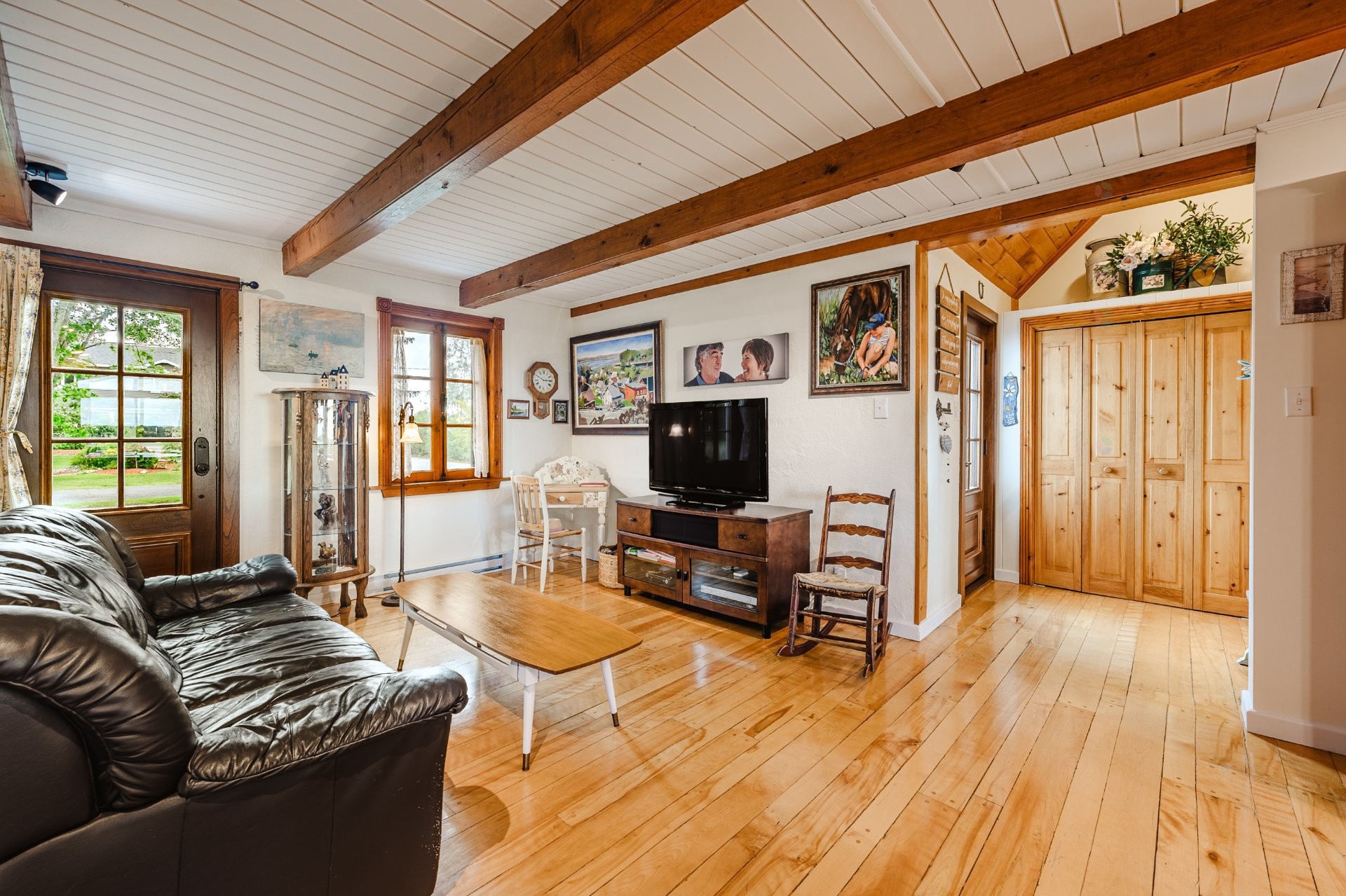 









385


Mtée du Pré-Vert

,
Beloeil,




QC
J3G0X9

