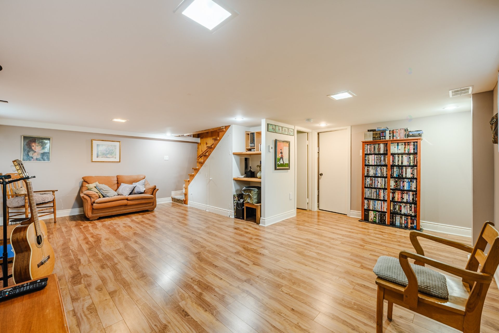 









385


Mtée du Pré-Vert

,
Beloeil,




QC
J3G0X9

