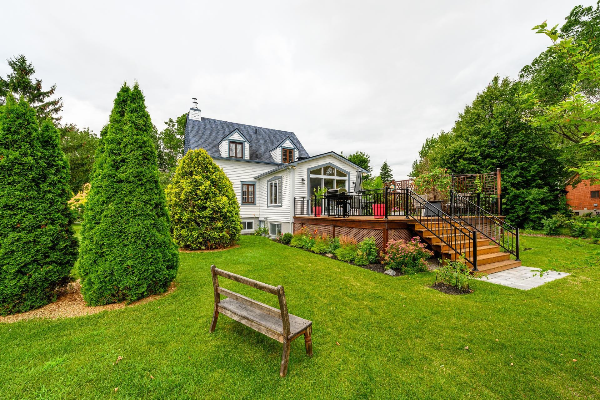 









385


Mtée du Pré-Vert

,
Beloeil,




QC
J3G0X9

