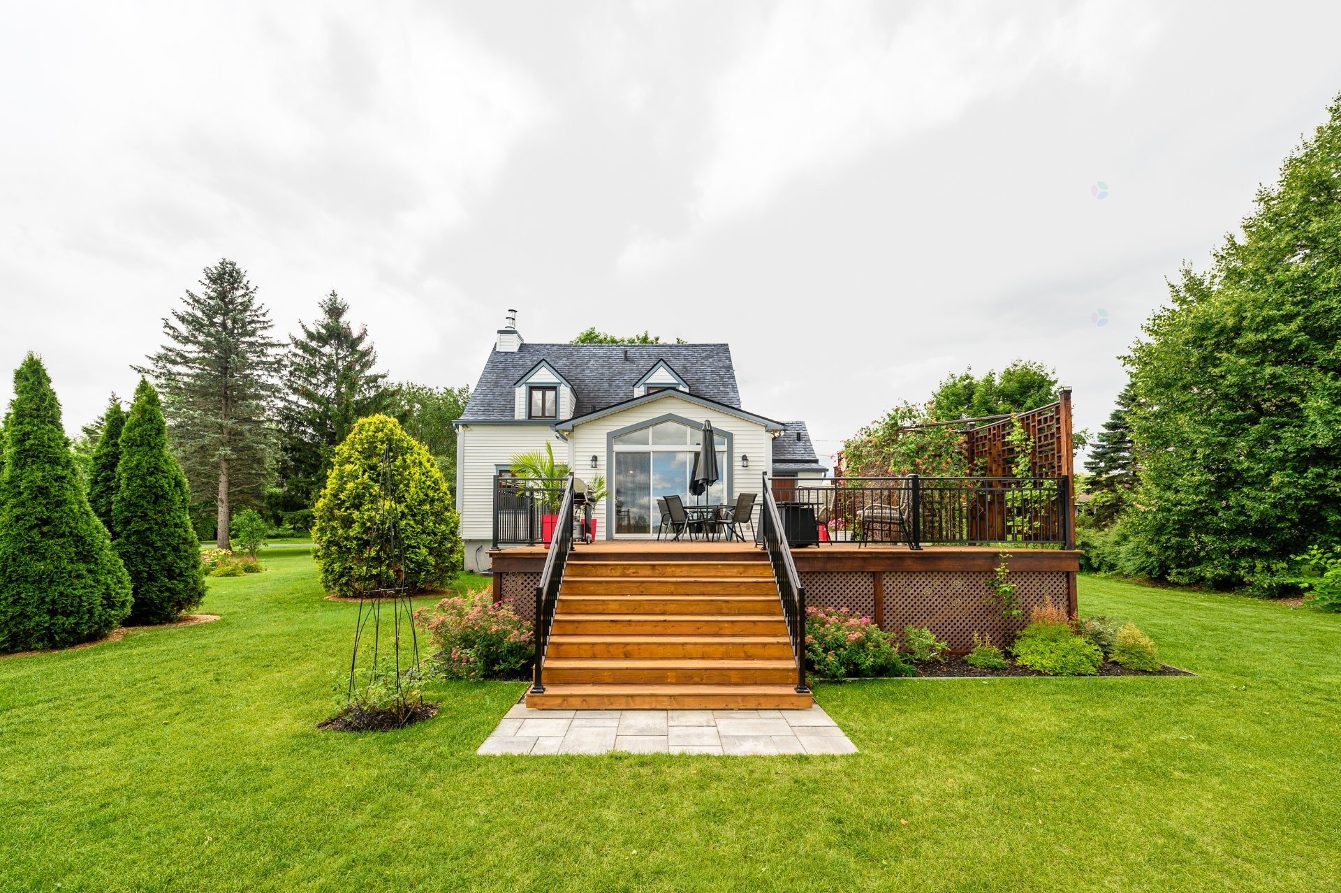 









385


Mtée du Pré-Vert

,
Beloeil,




QC
J3G0X9

