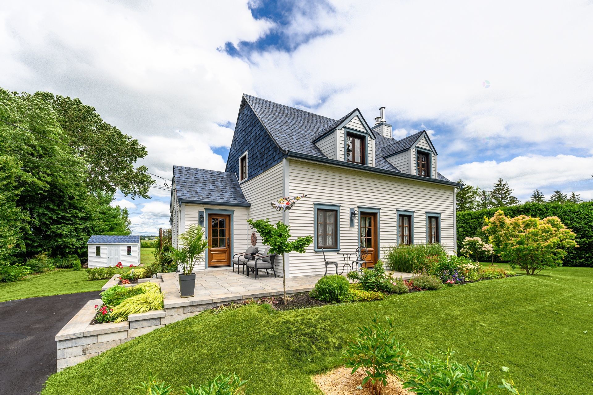 









385


Mtée du Pré-Vert

,
Beloeil,




QC
J3G0X9

