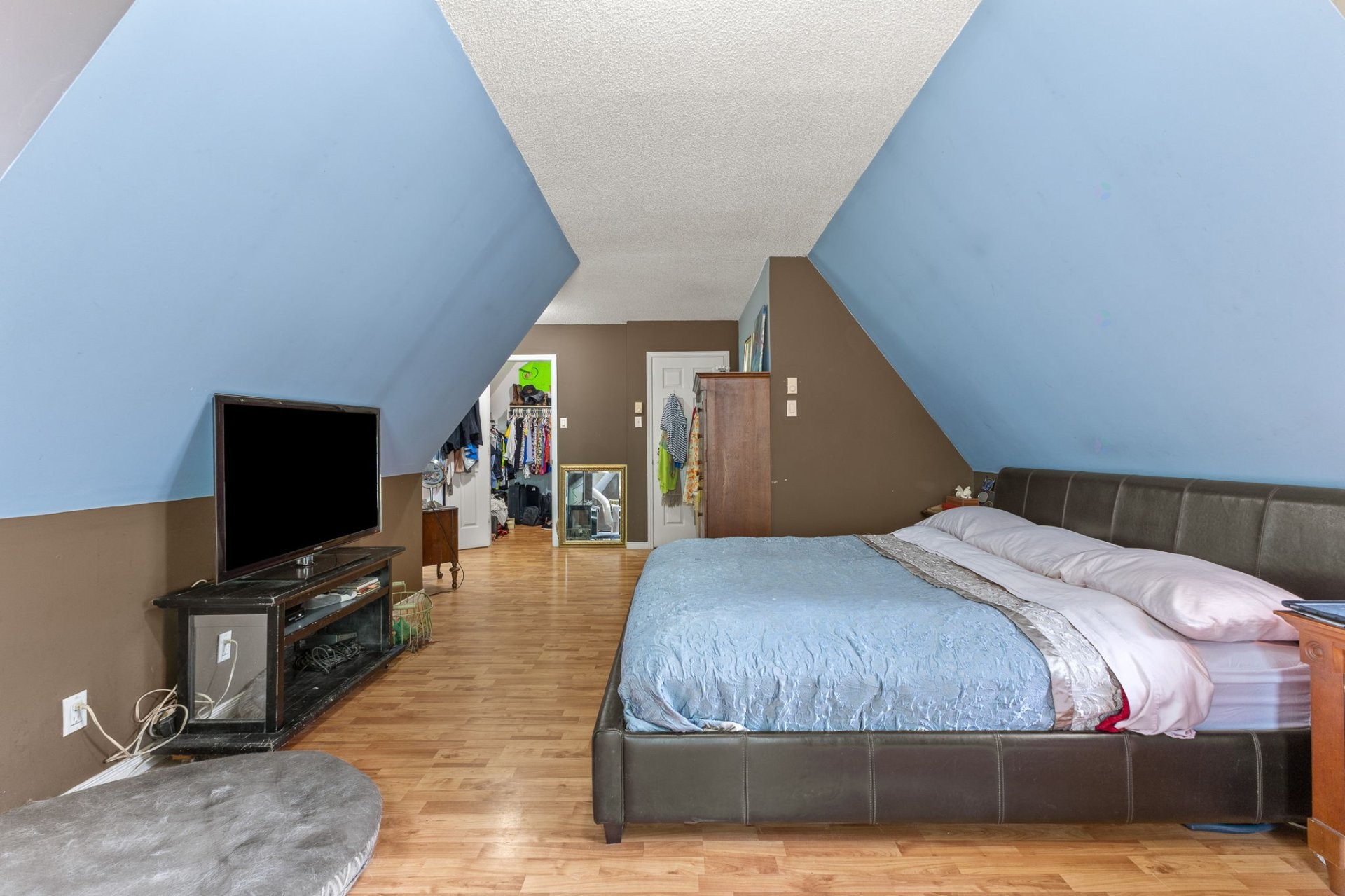 









370


Ch. St-Antoine

,
Val-des-Monts,




QC
J8N7H9

