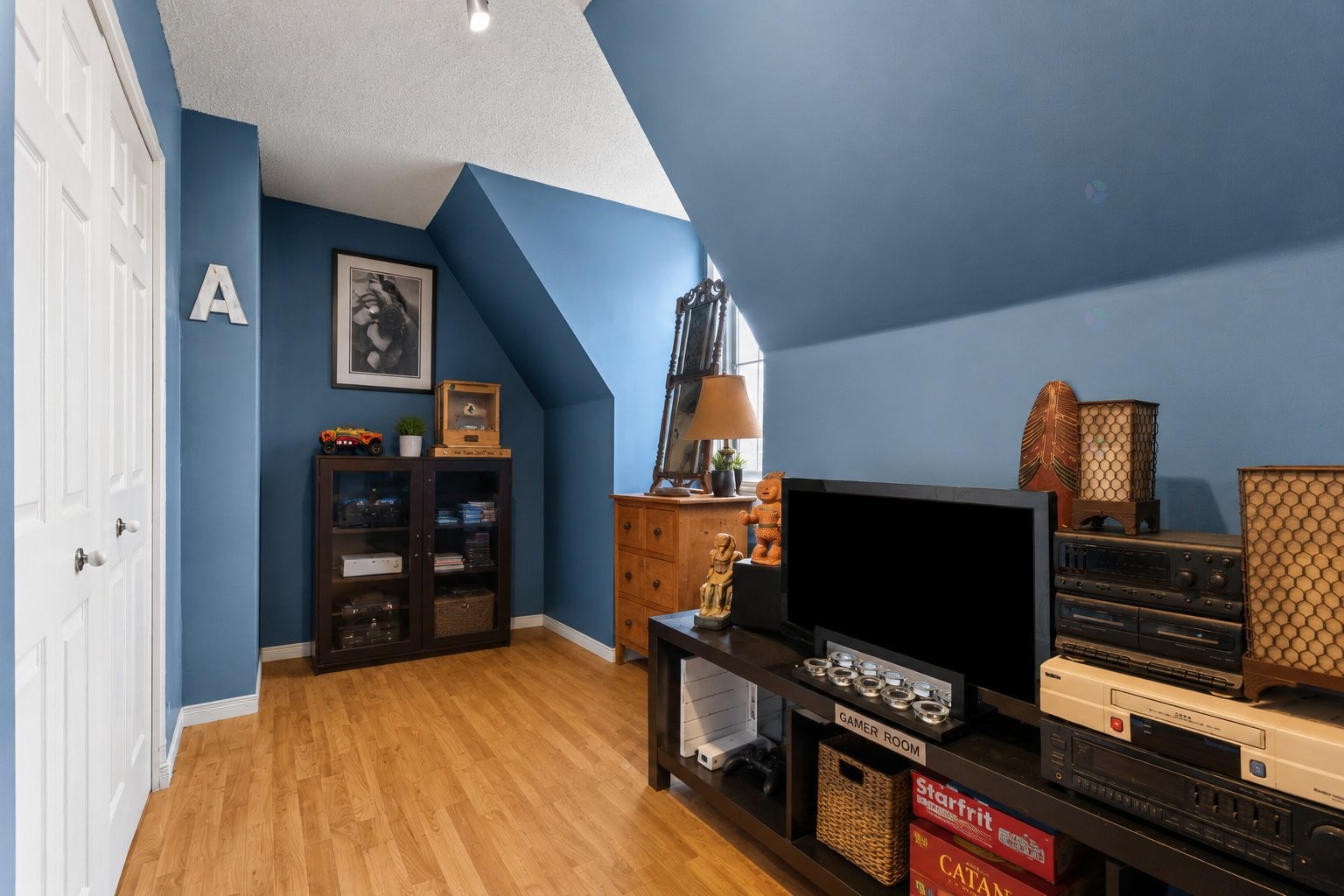 









370


Ch. St-Antoine

,
Val-des-Monts,




QC
J8N7H9

