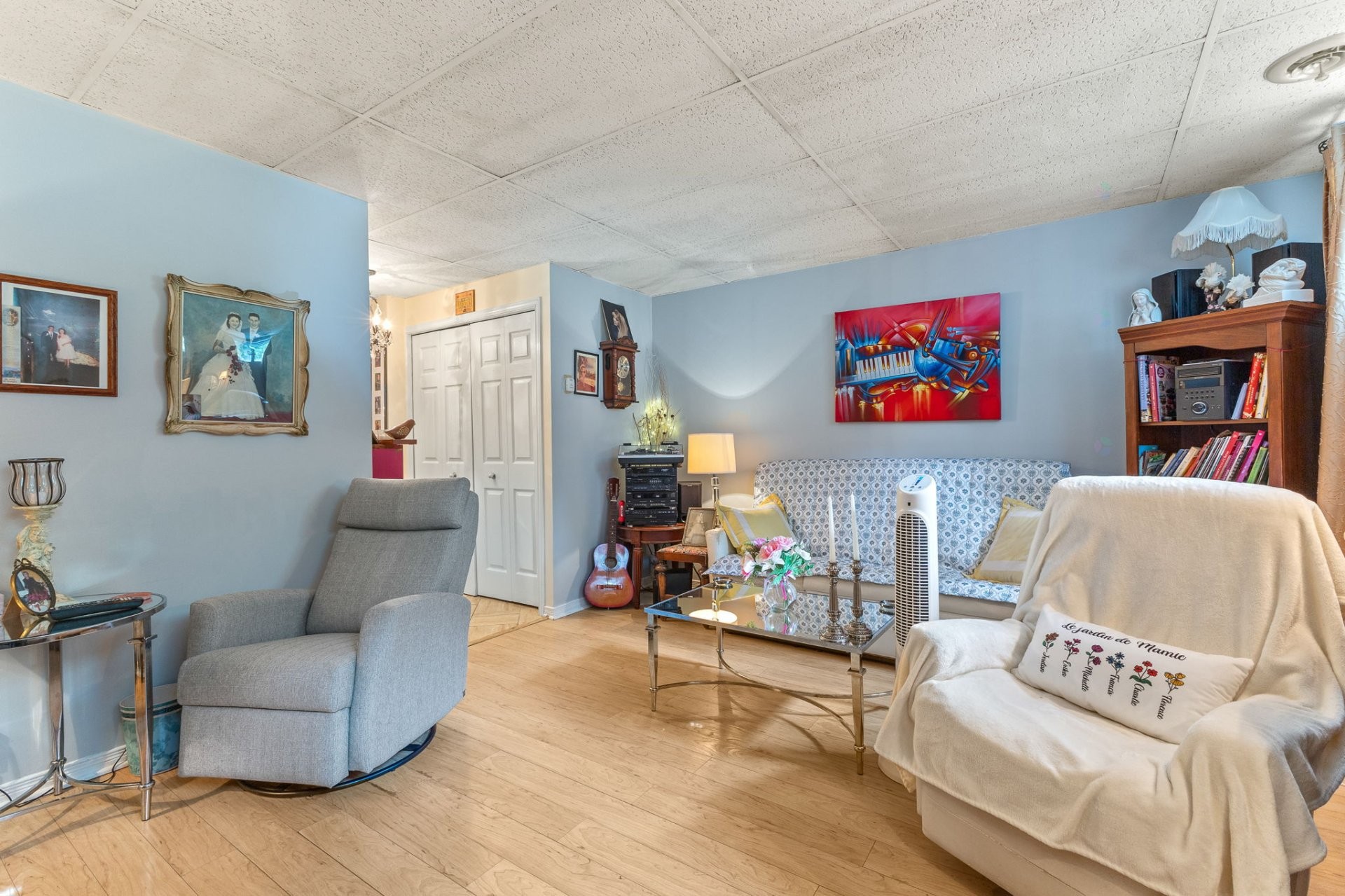 









370


Ch. St-Antoine

,
Val-des-Monts,




QC
J8N7H9

