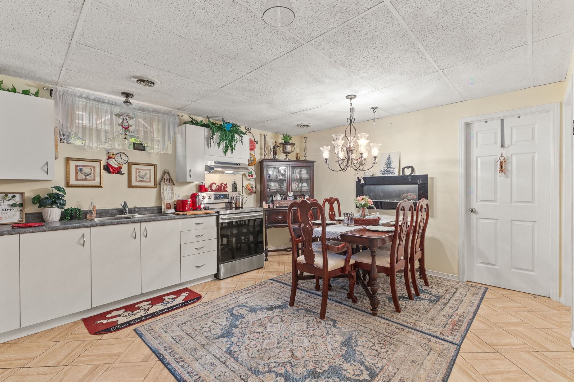 









370


Ch. St-Antoine

,
Val-des-Monts,




QC
J8N7H9

