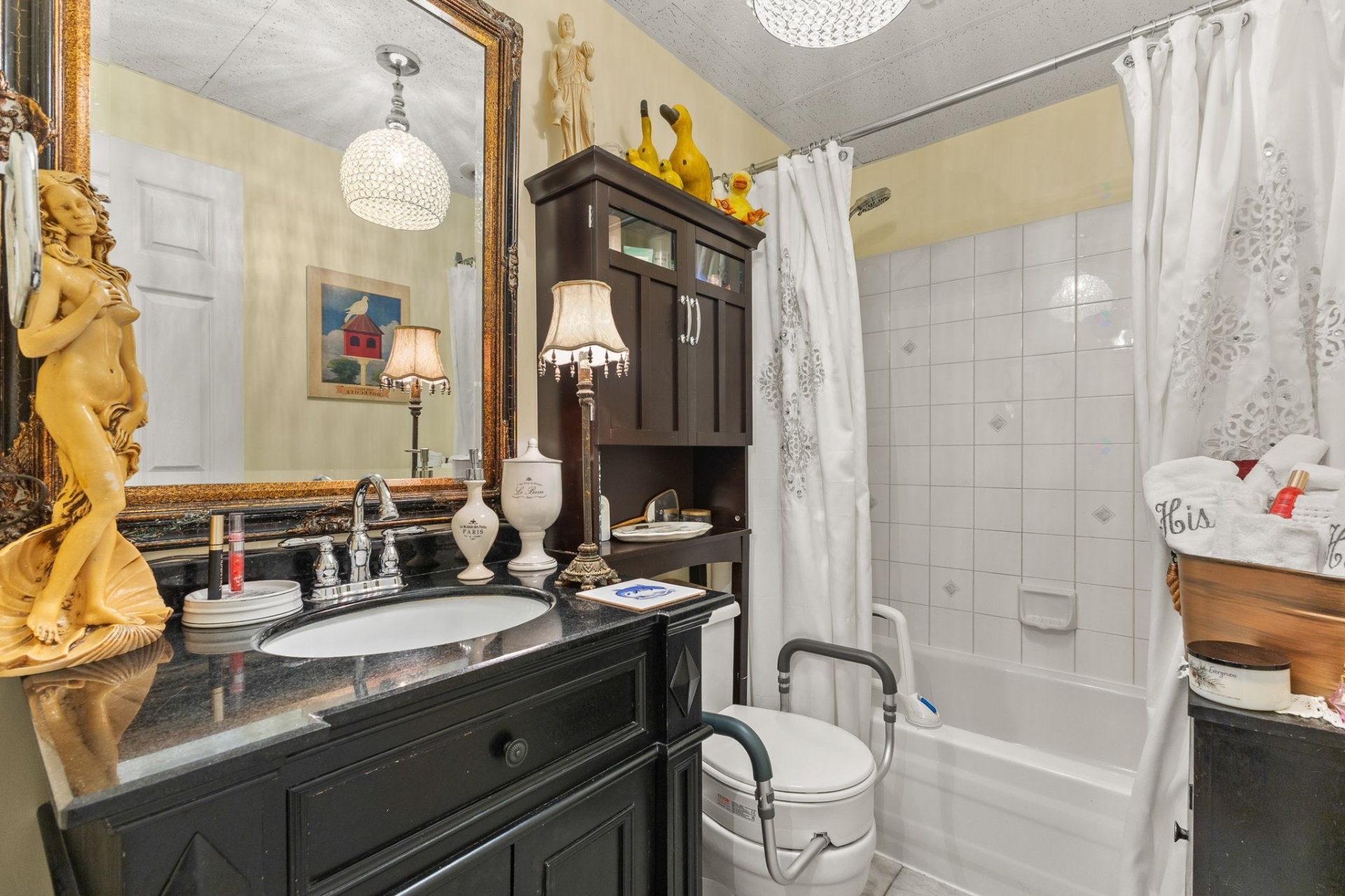









370


Ch. St-Antoine

,
Val-des-Monts,




QC
J8N7H9

