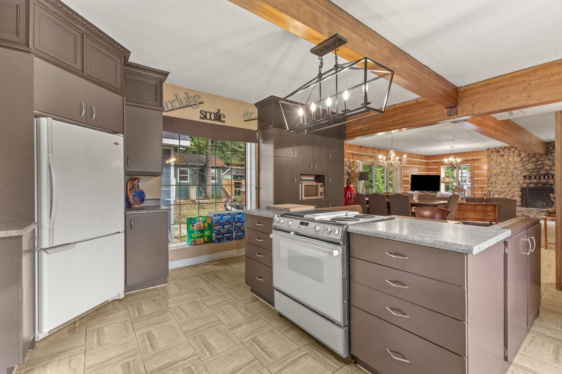 









370


Ch. St-Antoine

,
Val-des-Monts,




QC
J8N7H9

