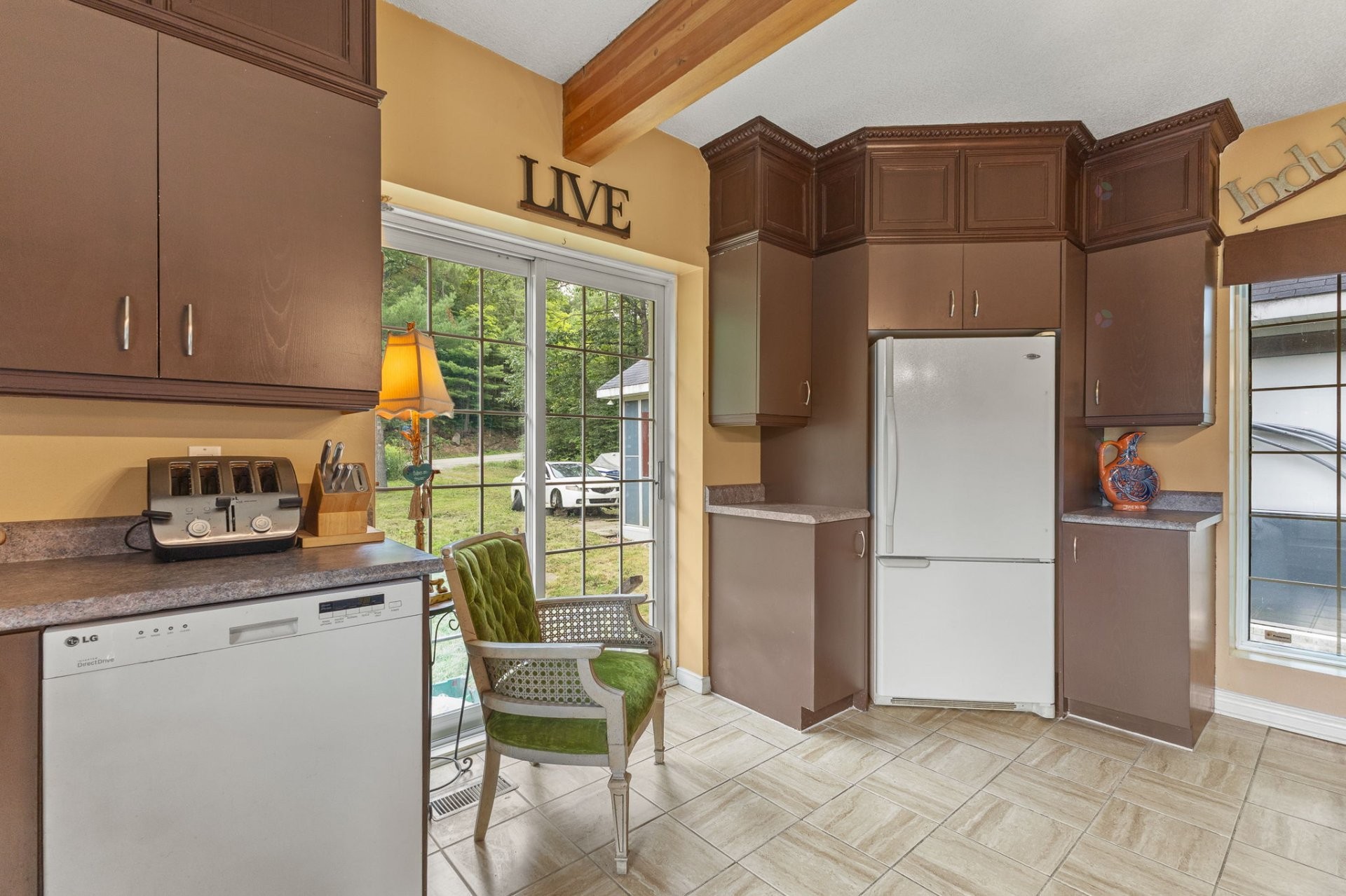 









370


Ch. St-Antoine

,
Val-des-Monts,




QC
J8N7H9

