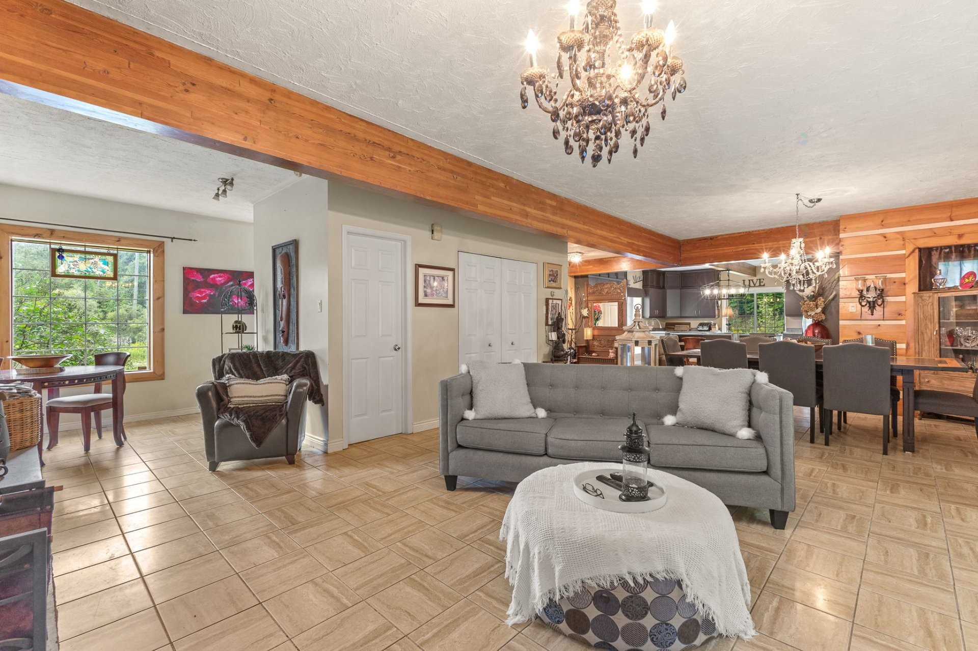 









370


Ch. St-Antoine

,
Val-des-Monts,




QC
J8N7H9

