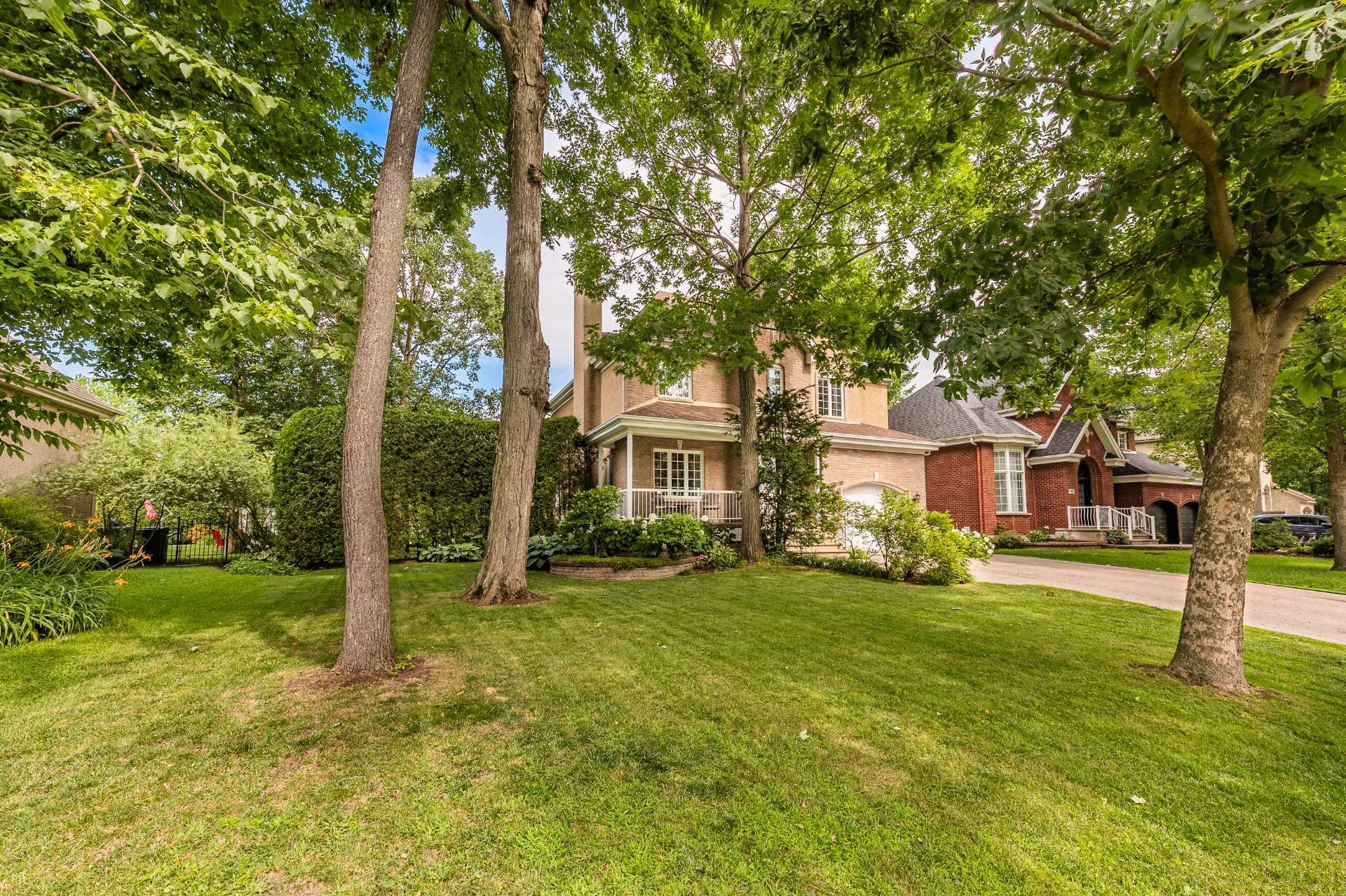









117


Rue Jean-De Ronceray

,
Carignan,




QC
J3L6L8

