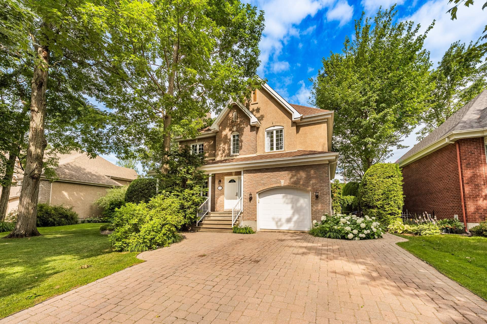 









117


Rue Jean-De Ronceray

,
Carignan,




QC
J3L6L8

