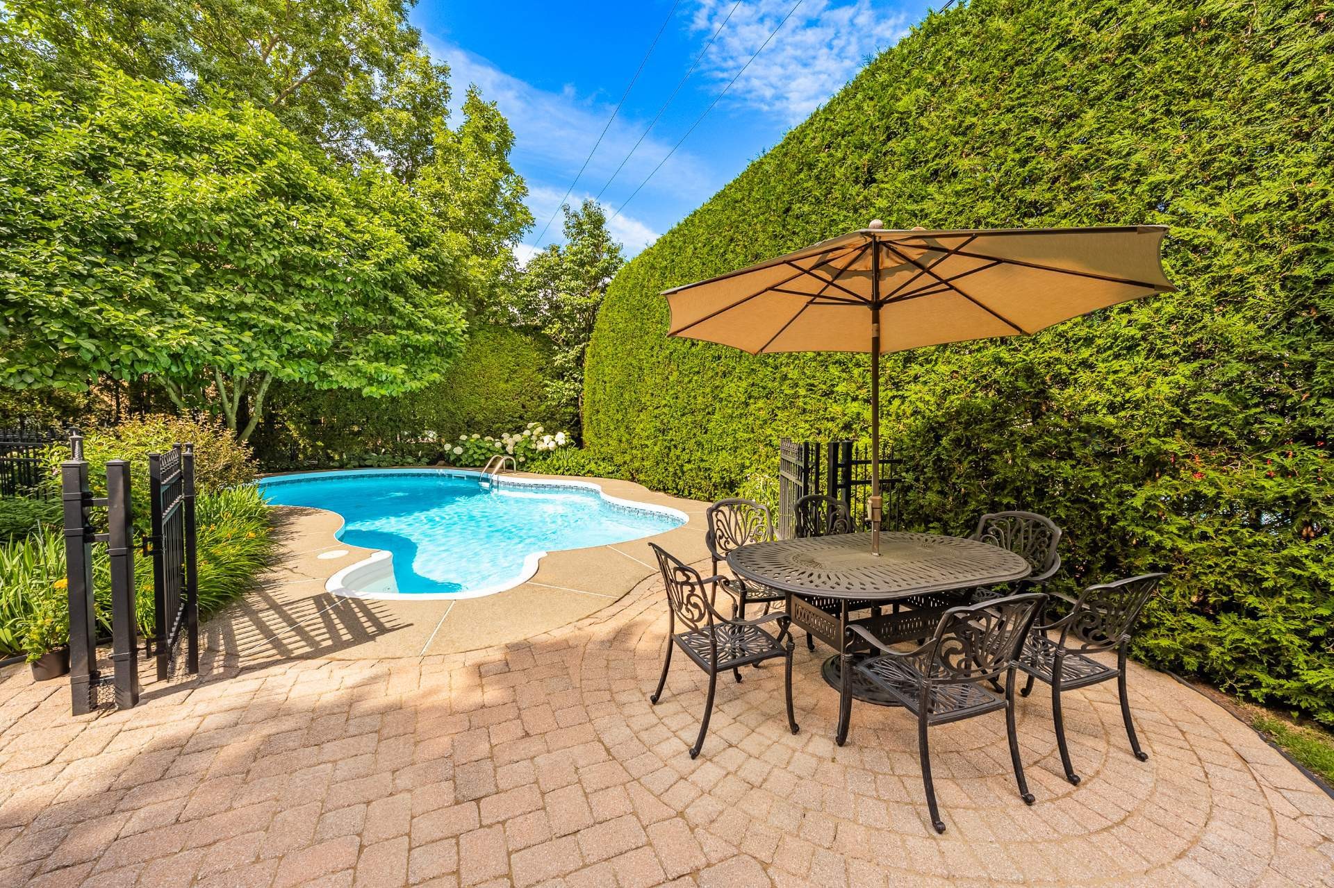 









117


Rue Jean-De Ronceray

,
Carignan,




QC
J3L6L8

