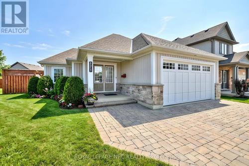 Beautifully crafted Rinaldi-built bungalow