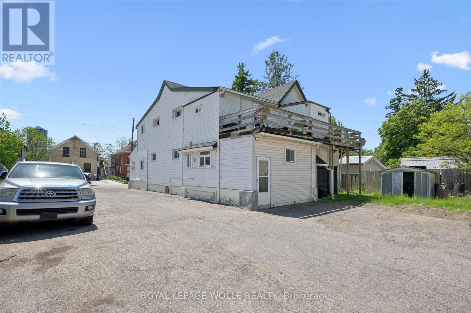 












202 BREITHAUPT STREET

,
Kitchener,




Ontario
N2H5H4

