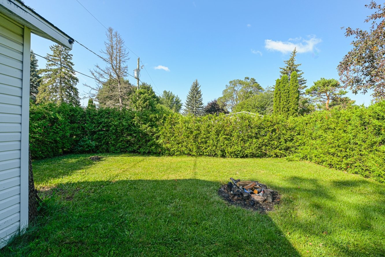 









1547


Rue Picasso

,
Beloeil,




QC
J3G4Z7

