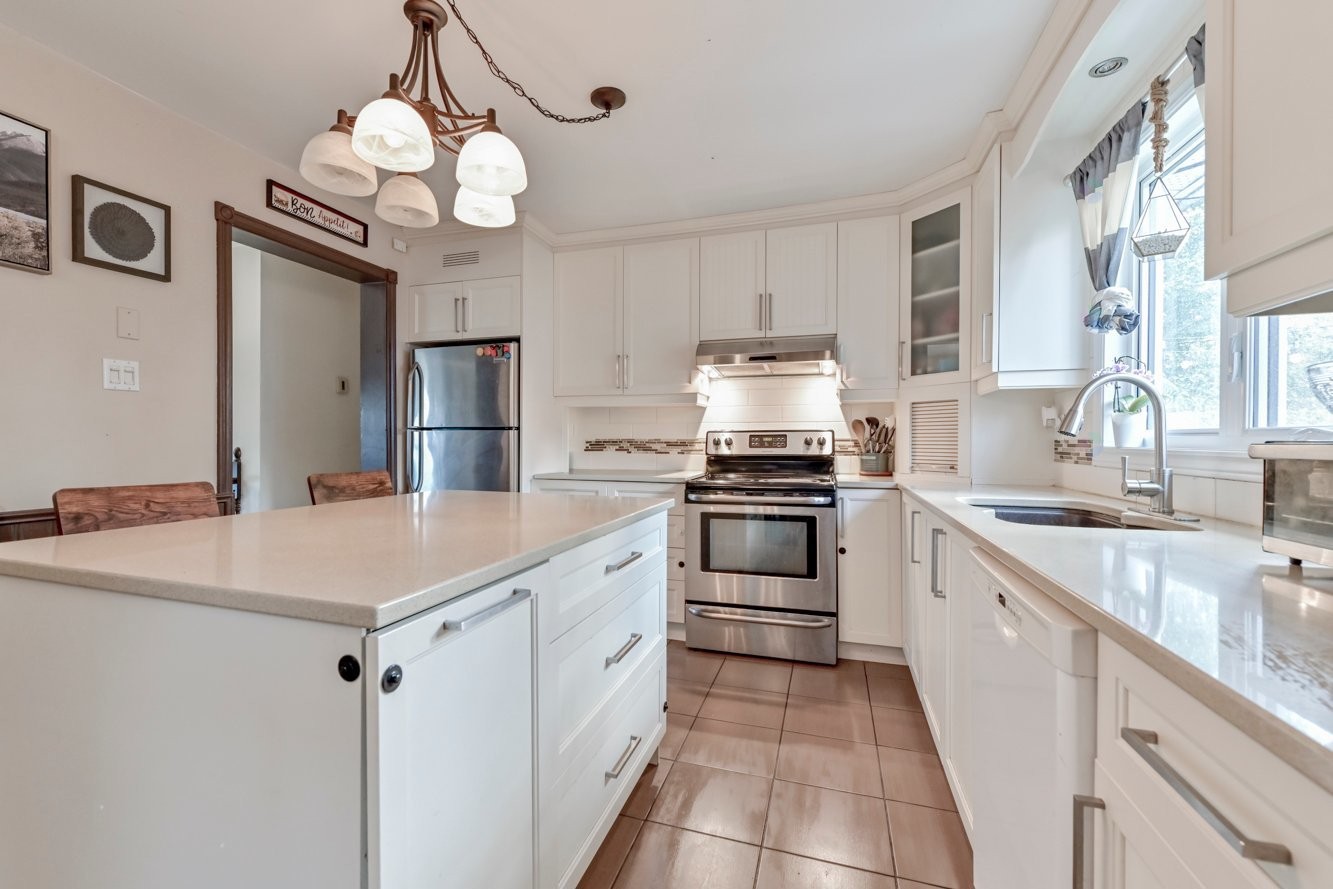 









1547


Rue Picasso

,
Beloeil,




QC
J3G4Z7

