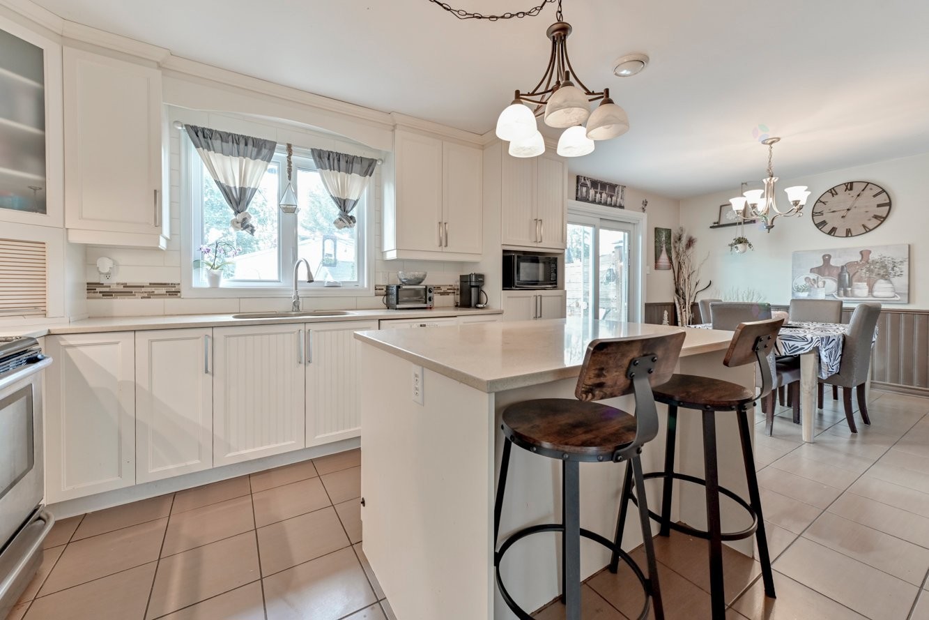 









1547


Rue Picasso

,
Beloeil,




QC
J3G4Z7

