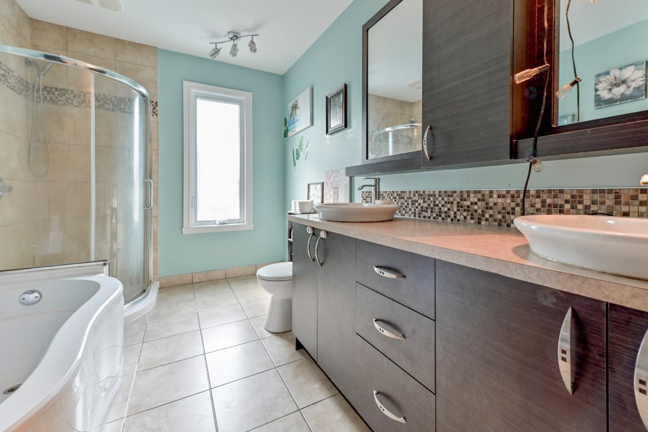 









1547


Rue Picasso

,
Beloeil,




QC
J3G4Z7

