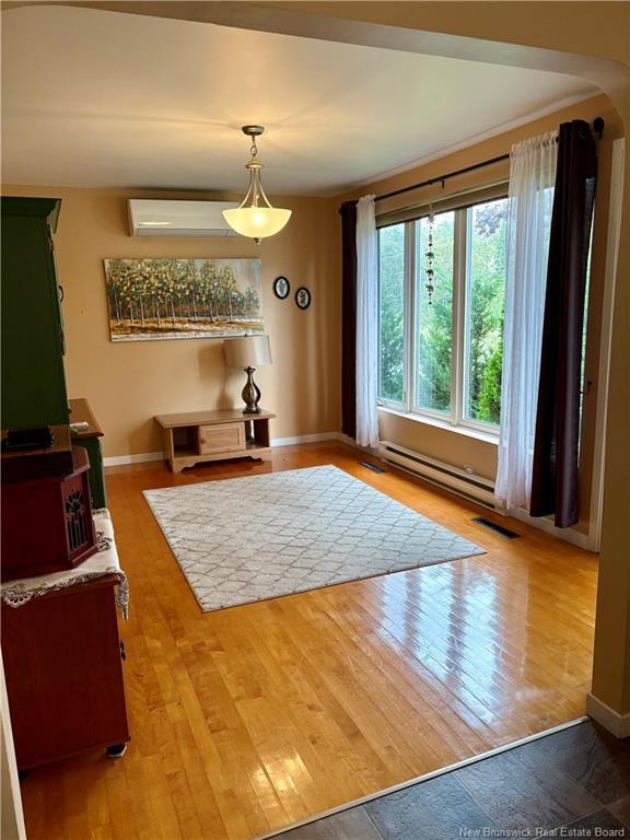 









235


Ave des Pionniers

,
Balmoral,




NB
E8E 1B1

