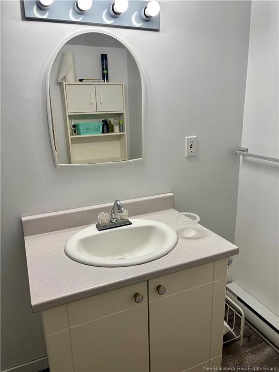 









235


Ave des Pionniers

,
Balmoral,




NB
E8E 1B1

