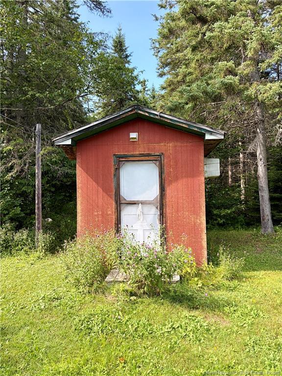 









235


Ave des Pionniers

,
Balmoral,




NB
E8E 1B1

