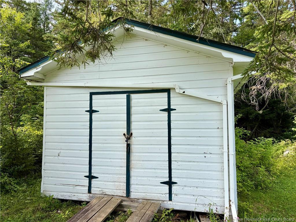 









235


Ave des Pionniers

,
Balmoral,




NB
E8E 1B1

